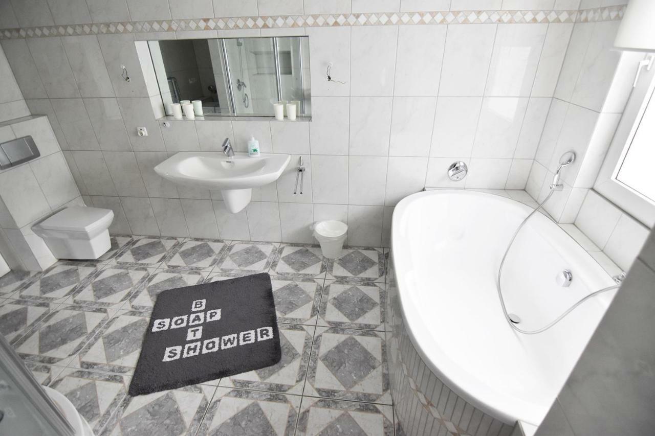 Apartment Dorya Am Ring